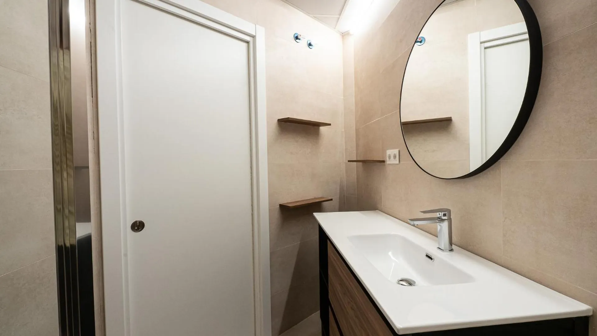 Livemalaga Postigos Suite & Parking 0*, Malaga Spain
