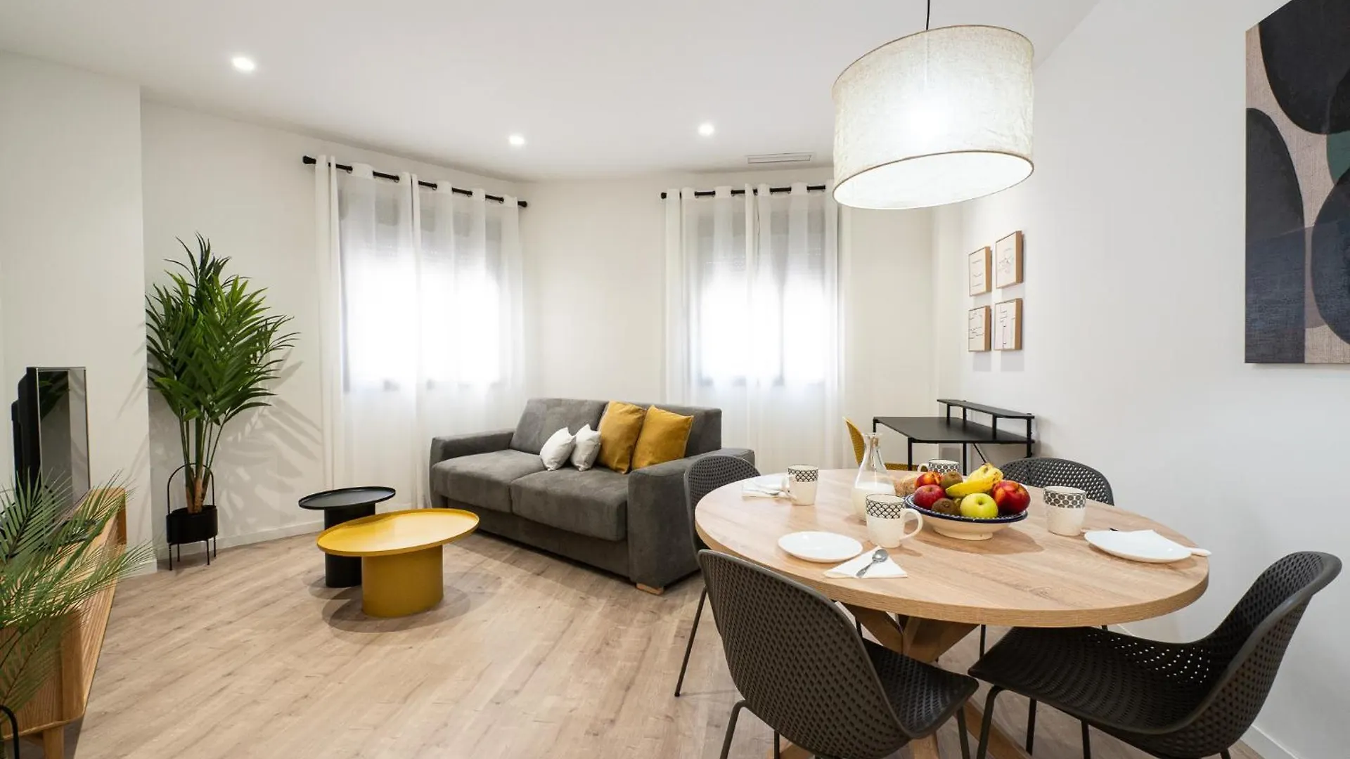 Livemalaga Postigos Suite & Parking