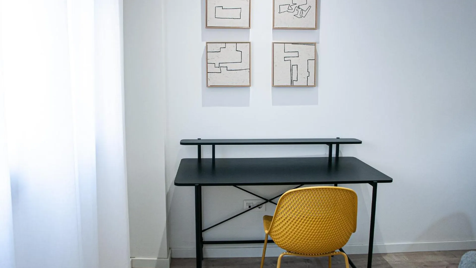 Livemalaga Postigos Suite & Parking Apartamento